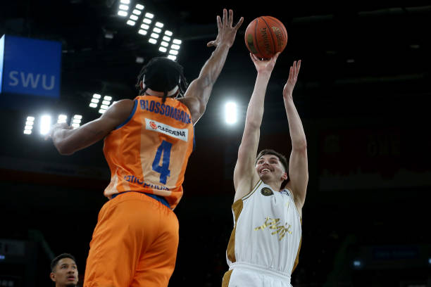 更在文化 更在文化